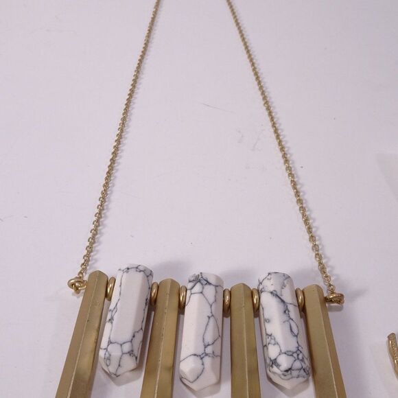 COPY - Bloomingdale's Aqua Howlite Necklace Nordstrom Etched Hoop Earrings NWT … - Picture 3 of 4